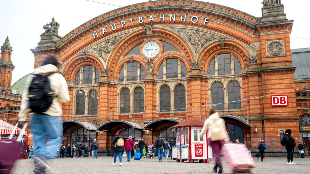 Der Bahnsteig am Bremer Hbf wurde geräumt.