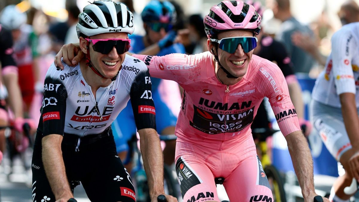 Simon Yates (r.) triumphiert beim Giro