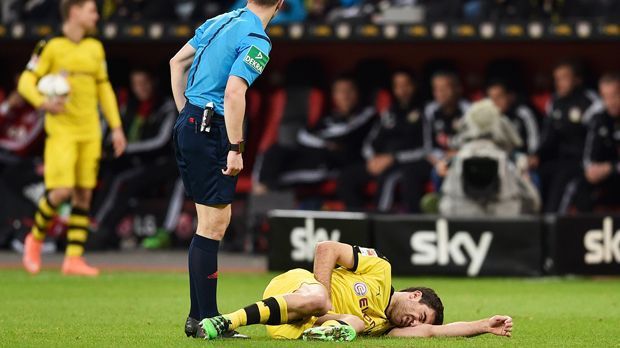 
                <strong>Sokratis Papastathopoulos (Borussia Dortmund)</strong><br>
                Sokratis (Borussia Dortmund): Die Seuche auf der Innenverteidiger-Position hat auch Borussia Dortmund erwischt. Sokratis muss voraussichtlich drei Wochen aussetzen.
              