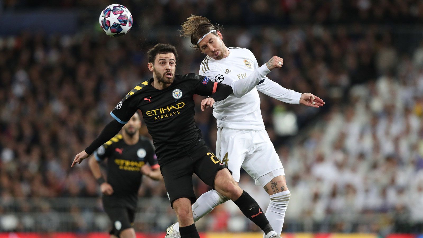 
                <strong>Manchester City</strong><br>
                Neben ManUnited soll auch Stadtrivale Manchester City ein Auge auf Ramos geworfen haben. Der US-amerikanische Sender "ESPN" berichtete vor wenigen Wochen, dass die "Skyblues" einen Vertrag mit einer Laufzeit von zwei Jahren vorbereiten. Zudem könnte in der Defensive Bedarf bestehen: Um Aymeric Laporte ranken sich immer wieder Wechselgerüchte, der Abgang von Talent Eric Garcia steht bereits fest.
              