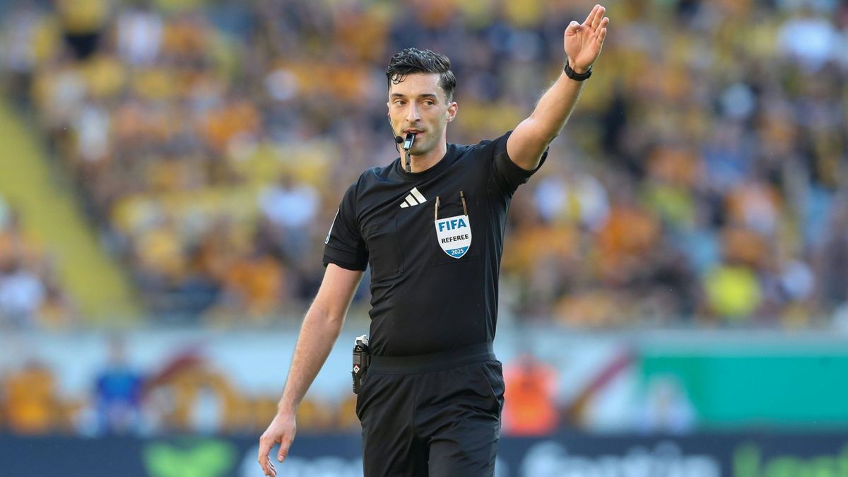 Leitet das Eröffnungsspiel: Florian Badstübner