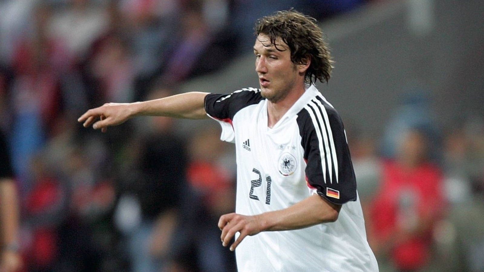 
                <strong>Abwehr: Christian Schulz (Hannver 96 II)</strong><br>
                Vier Länderspiele hat der Innenverteidiger in seiner Karriere bestritten, sein Debüt gab er 2004 unter Jürgen Klinsmann. Das letzte Mal kam er im August 2010 bei einem Freundschaftsspiel gegen Dänemark zum Einsatz.
              
