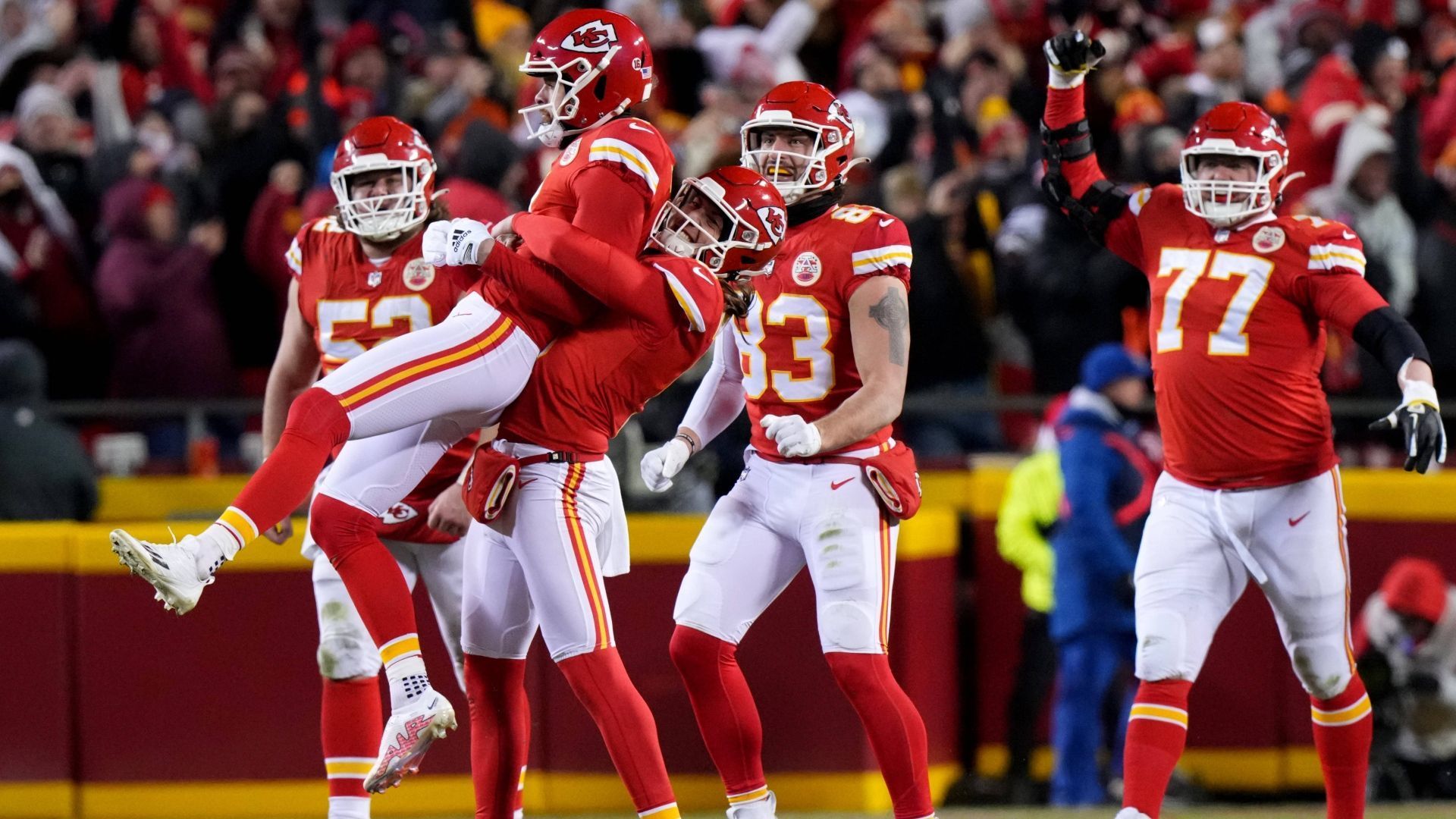 
                <strong>Super Bowl 2023: Das spricht für die Chiefs</strong><br>
                Nach einem wahren Krimi im Championship Game gegen die Cincinnati Bengals stehen die Kansas City Chiefs im Super Bowl 2023 (Sonntag ab 22:25 Uhr live auf ProSieben, Joyn und ran.de). Die Philadelphia Eagles zogen indes mit einem klaren Sieg über die San Francisco 49ers in den Super Bowl ein. Dennoch gibt es einige Gründe, die am Sonntag in Glendale, Arizona, für die Chiefs sprechen. ran zählt sie auf.
              