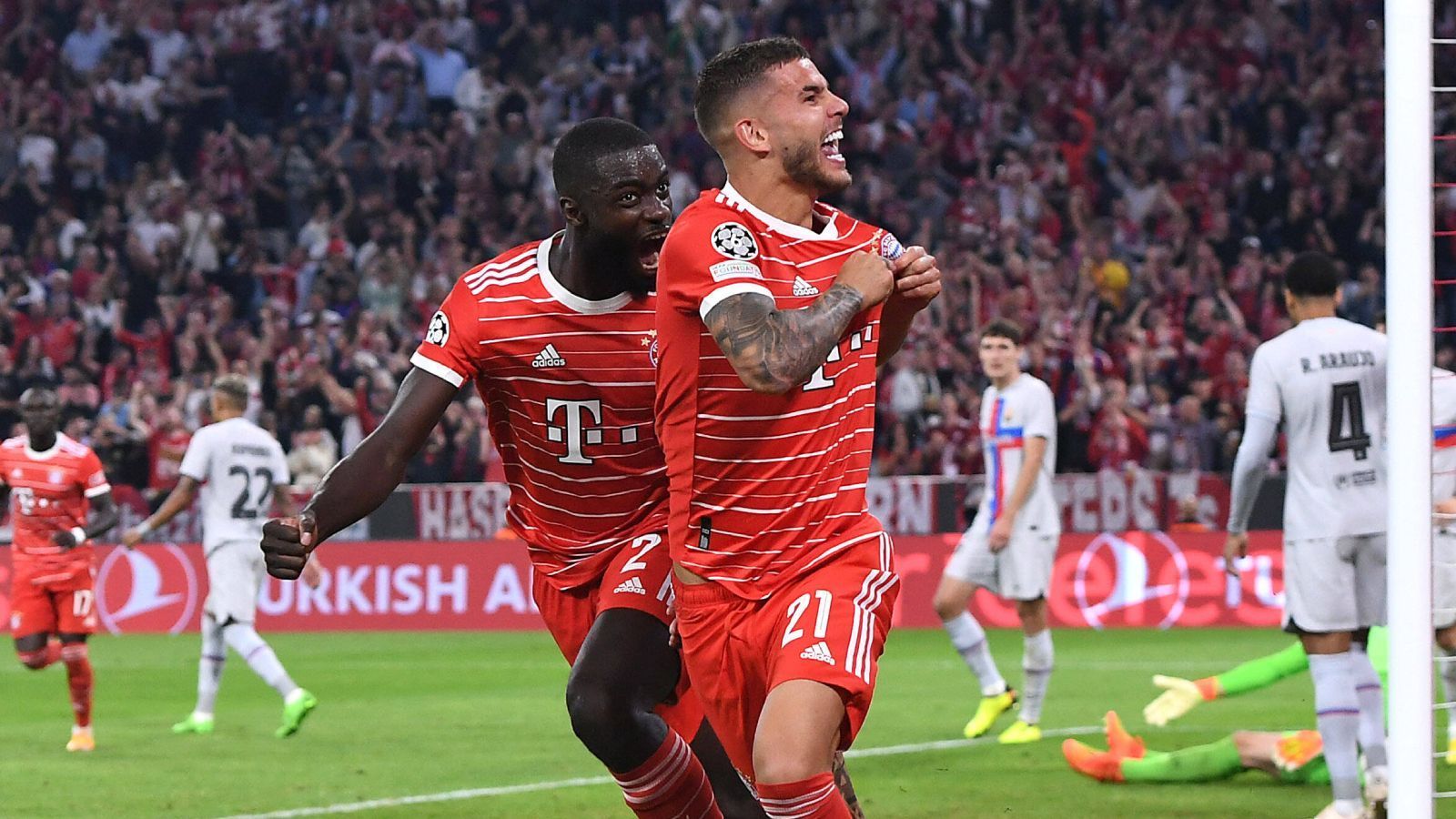 <strong>Lucas Hernandez (Paris Saint-Germain)</strong><br>Auch seine Zeit in der Bundesliga war von Verletzungen geprägt. Beim Rekordmeister in München machte der 80-Millionen-Mann in vier Jahren 107 Spiele nie mehr als 25 Bundesligaspiele in einer Saison. Für 45 Millionen Euro ging es 2023 weiter zum Serienmeister nach Frankreich.