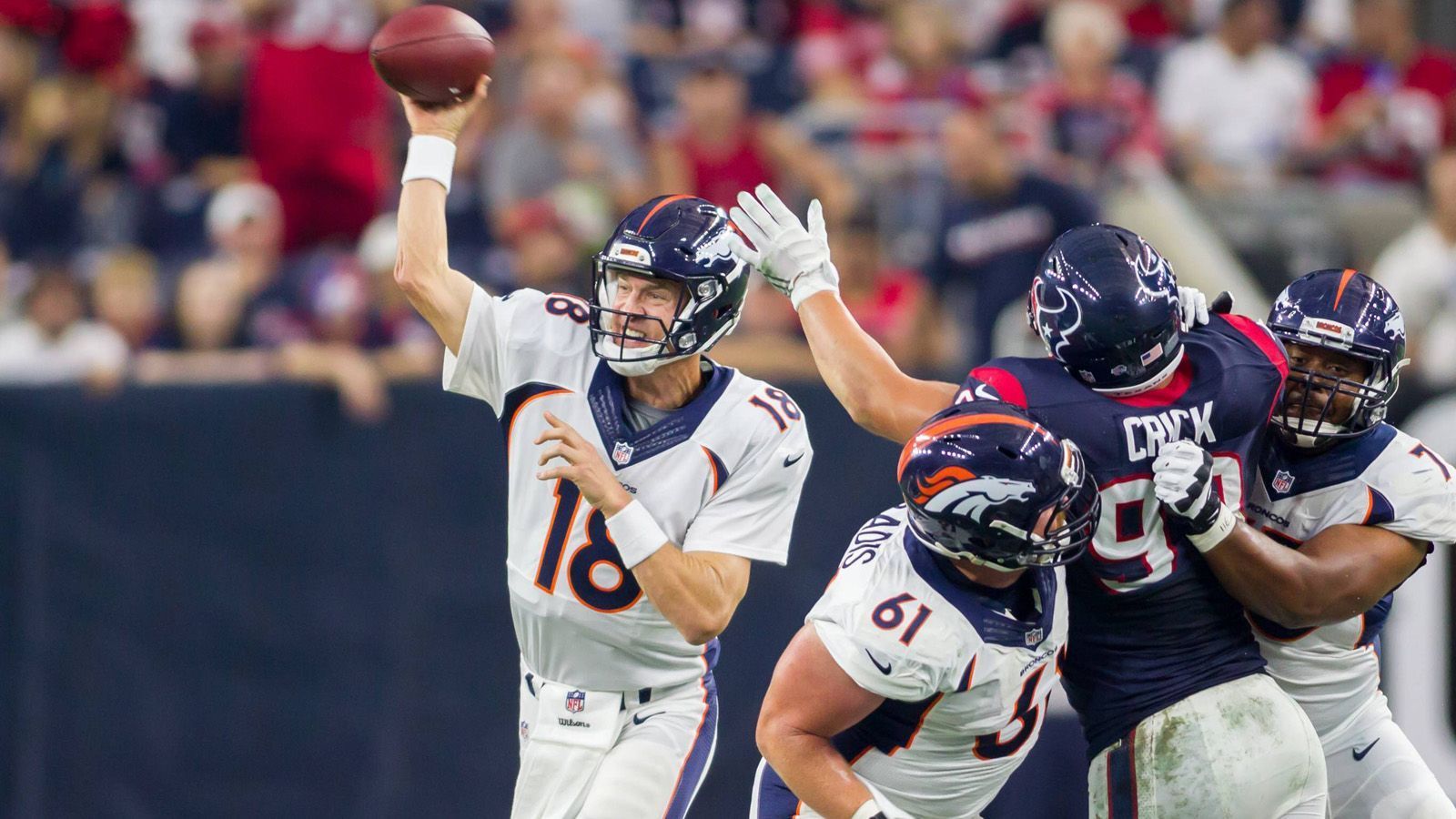 
                <strong>Houston Texans - Peyton Manning</strong><br>
                48 Touchdown-Pässe
              