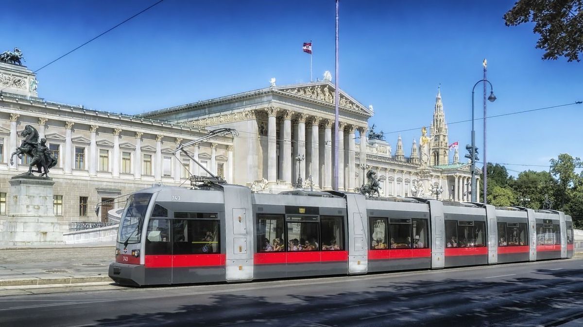 Wien Zug Tram Reise Pixabay 