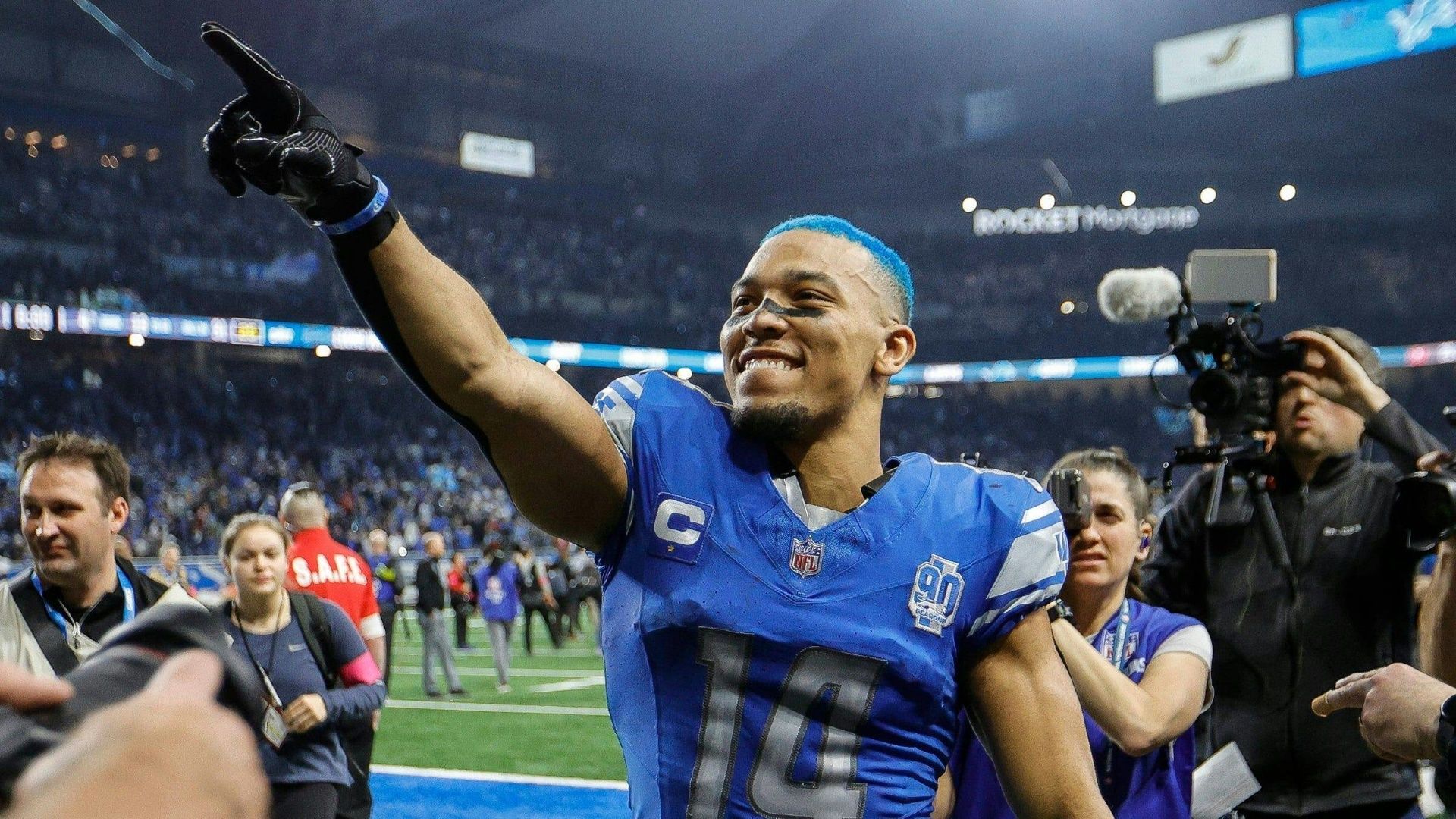 <strong>Offense (Team 1)</strong><br>Amon-Ra St. Brown<br>Team: Detroit Lions<br>Position: Wide Receiver