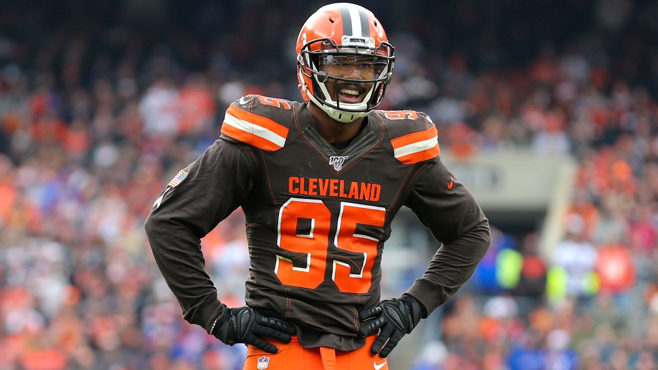 
                <strong>Platz 2: Myles Garrett (Defensive End, Cleveland Browns)</strong><br>
                Geteilter zweiter Platz: Myles Garrett von den Cleveland Browns bekommt ebenfalls eine Quote von +700 von den Buchmachern. Durch die Verpflichtung von Jadeveon Clowney auf der anderen Seite von Garrett könnte die Defensive der Browns zu einer der besten in der NFL avancieren.
              