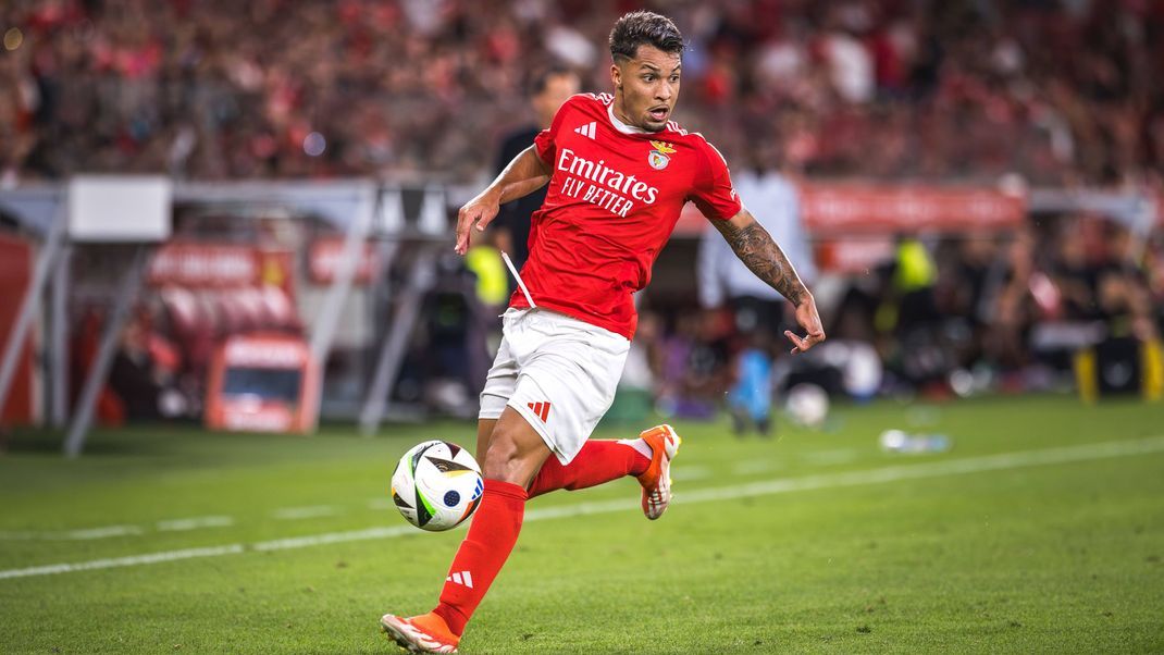 SL Benefica Vs Feyenoord in Lisbon, Portugal - 28 Jul 2024 Marcos Leonardo of SL Benfica in action during the Pre-Season Friendly match between SL Benfica and Feyenoord at Estadio da Luz. (Final score: SL Benfica 5 - 0 Feyenoord) Lisbon Portugal Copyright: xHenriquexCasinhasx xSOPAxImagesx HCASINHAS_28072024_SLBENFICA_VS_FEYENOORD_048