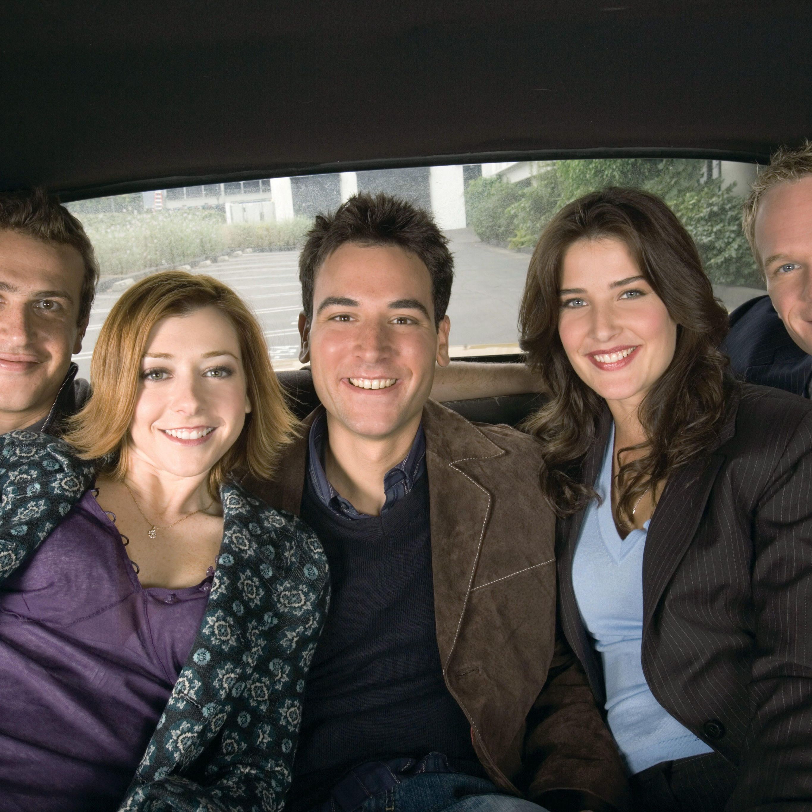 Der Cast von "How I Met Your Mother" auf der Rückbank eines Taxis