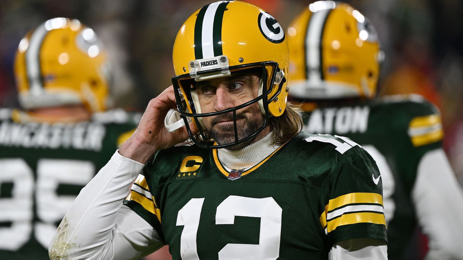 
                <strong>Green Bay Packers</strong><br>
                Die Green Bay Packers haben nicht nur in der Free Agency einige Spieler verloren, sondern auch Superstar Davante Adams via Trade. Immerhin, Quarterback Aaron Rodgers wurde mit einem Rentenvertrag ausgestattet - für teures Geld. Umso wichtiger, dass die Packers sich gute und dazu günstige Rookies sichern, die das Team gerade in der Tiefe besser machen. Denn die nicht vorhandene Tiefe in Form des Special Teams, wo die meisten Ersatzspieler spielen, hat sie unter anderem das Playoff-Spiel gegen die San Francisco 49ers gekostet.
              