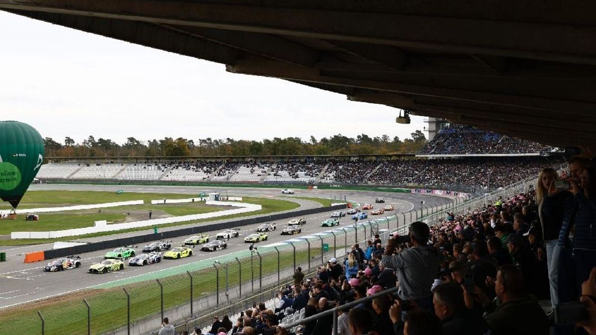 Das Motodrom in Hockenheim war beim Finale schon am Samstag gut besucht