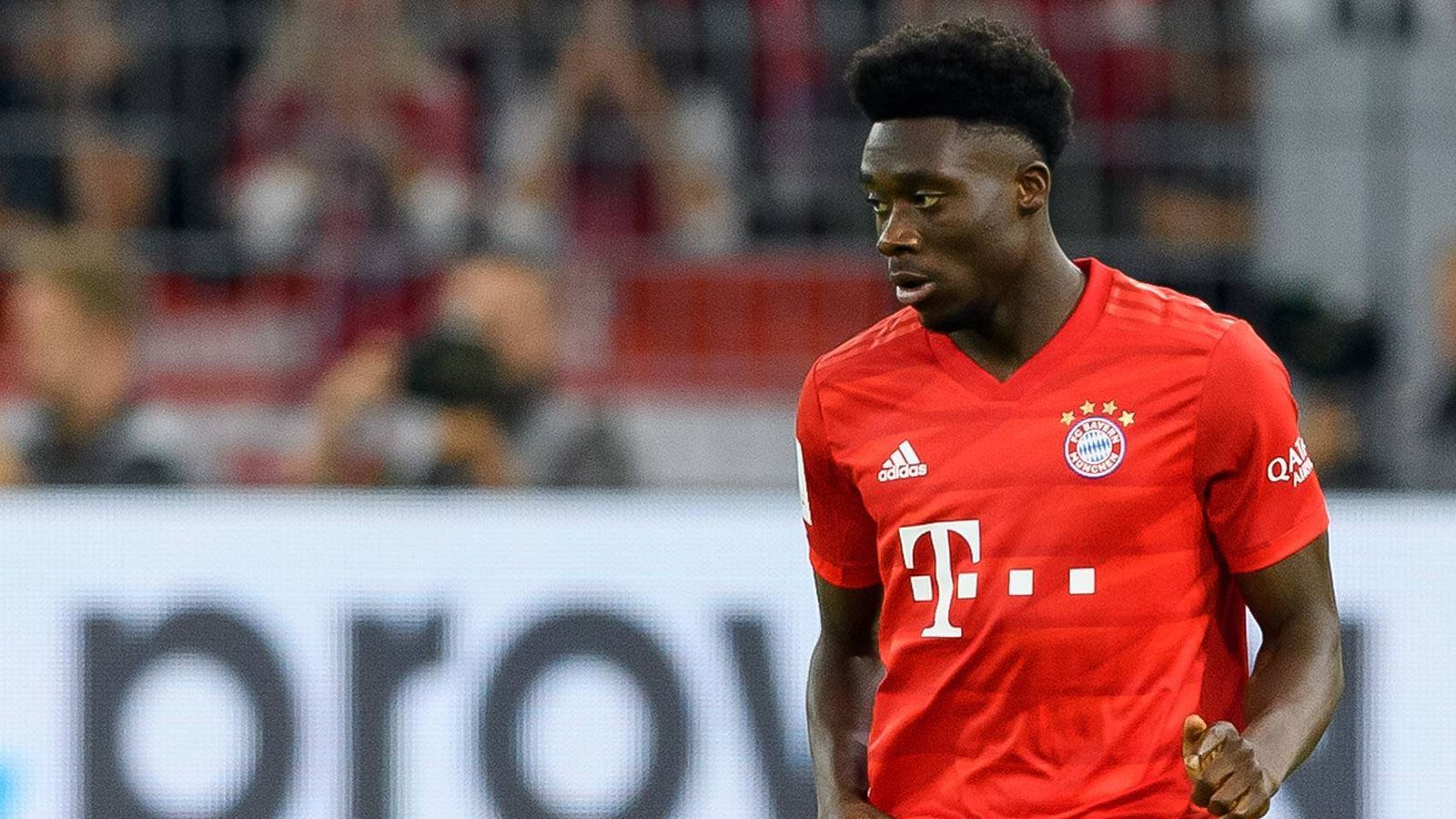 
                <strong>Alphonso Davies</strong><br>
                Ersetzt Gnabry in der 87. Minute auf der rechten offensiven Außenbahn. ran-Note: ohne Bewertung 
              