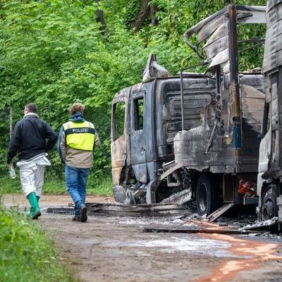 Mutmaßlicher Brandanschlag auf Polizei-Reiterstaffel
