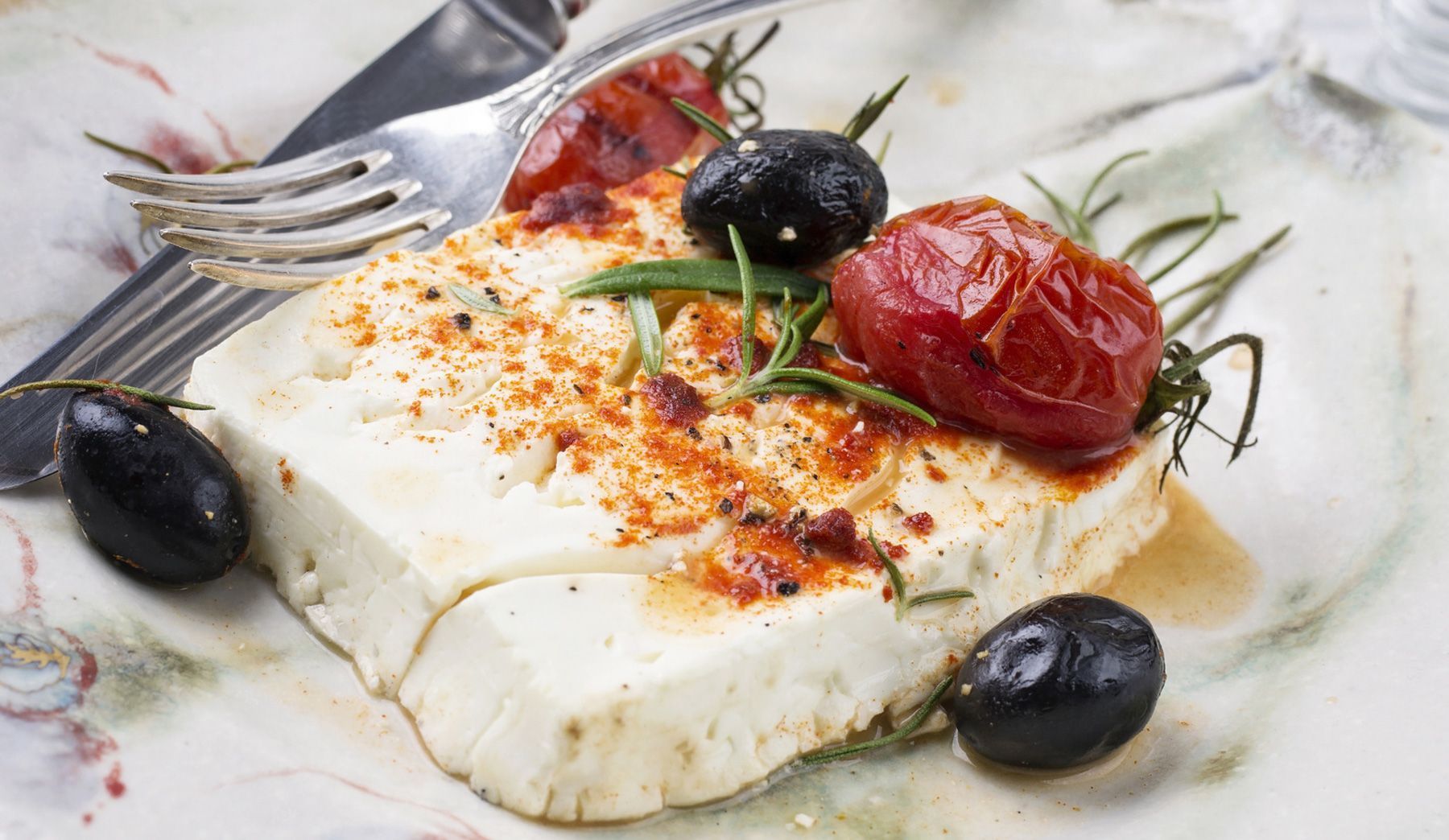 Feta grillen - so bringen Sie Abwechslung auf den Grill