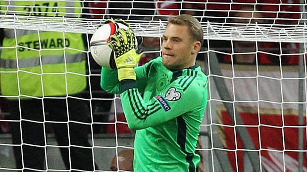 
                <strong>Manuel Neuer</strong><br>
                TOR: Im Tor gibt es keine Diskussionen, Manuel Neuer vom FC Bayern ist der beste Torwart der Welt und wird auch in Dublin im Kasten stehen.
              