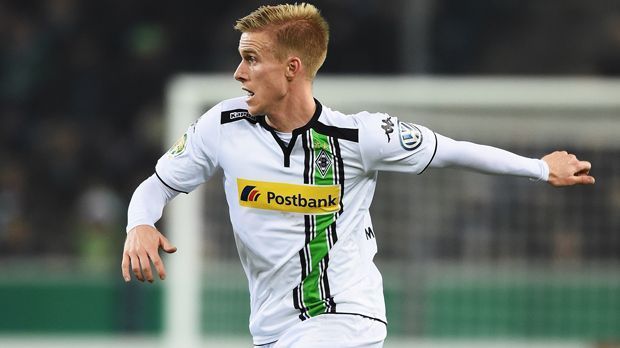 
                <strong>Oscar Wendt</strong><br>
                Oscar Wendt: Was war nur mit dem sonst so coolen Schweden los? Wirkte gegen den BVB längst nicht so abgeklärt wie gewohnt, wurde von Reus und Lukasz Piszczek auf seiner linken Abwehrseite immer wieder vor große Probleme gestellt – vor allem, weil Wendt oft nur hinterherlaufen konnte. Versuchte immerhin, in der Offensive Akzente zu setzen. ran-Note: 4
              