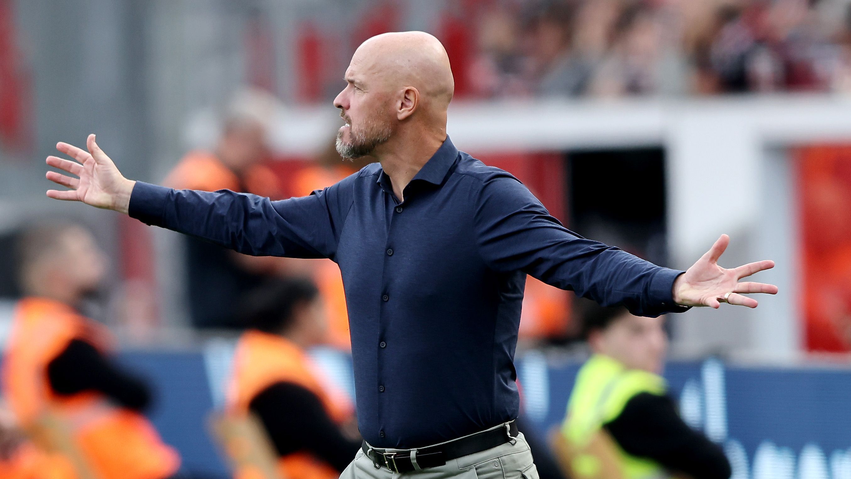 <strong>Platz 8: Erik ten Hag, 63 Tage</strong><br>Acht Monate nach seinem Rauswurf bei Manchester United heuerte der 55-Jährige zur Saison 2025/26 als Nachfolger von Xabi Alonso an. Doch nach nur zwei Monaten und zwei Bundesliga-Spielen (1 Punkt) unterm Bayer-Kreuz war dann auch schon wieder Schluss. Er hatte sich mit seinen Bossen in der kurzen Zeit schon derart zerstritten, dass keine andere Lösung gesehen wurde.