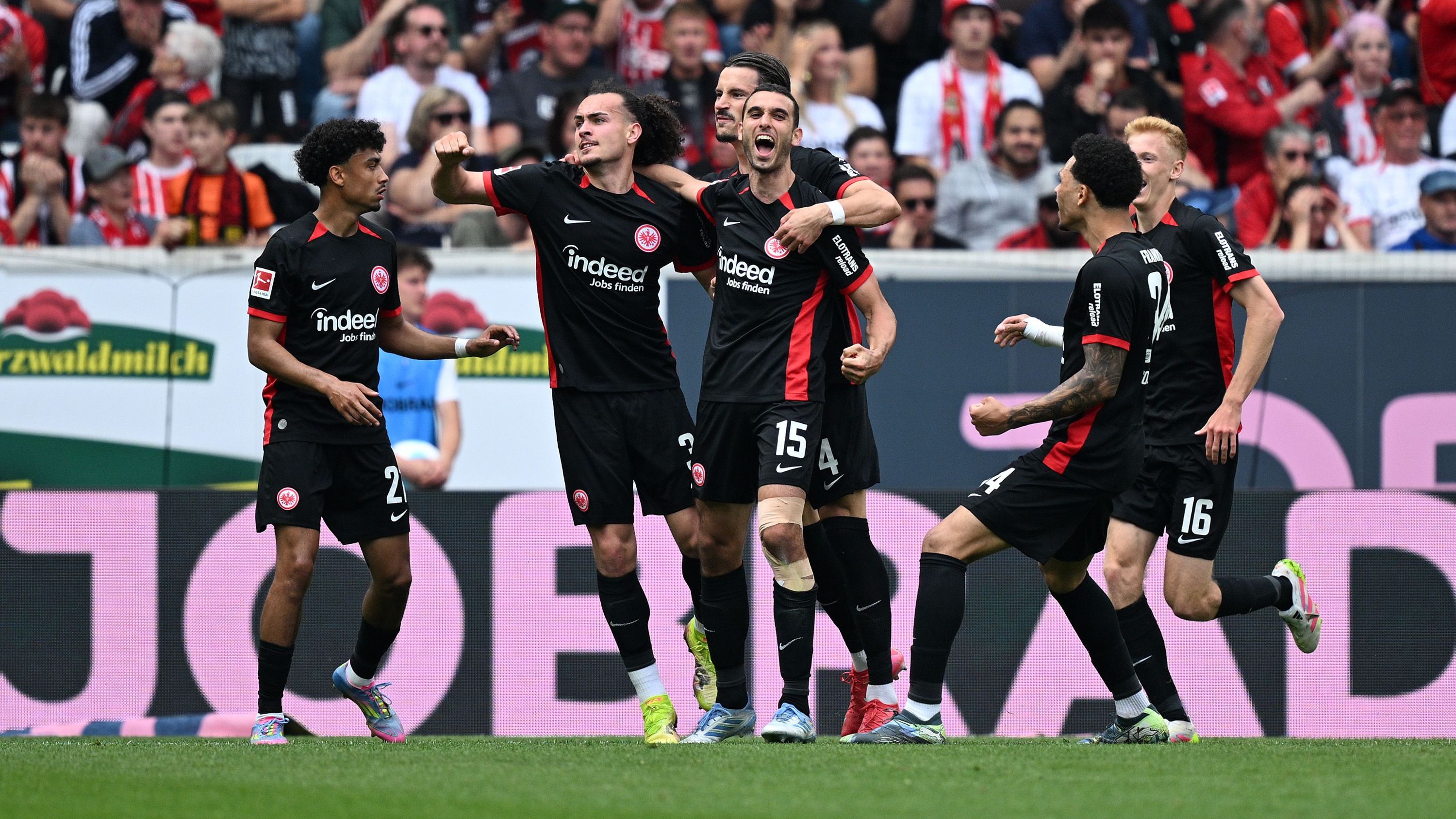 <strong>Platz 4: Eintracht Frankfurt</strong><br>TV-Gelder 2025/26: 69.583.927 Euro