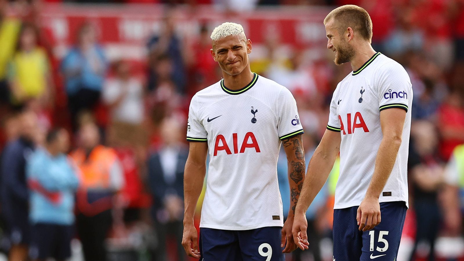 
                <strong>Platz 4: Tottenham Hotspur</strong><br>
                &#x2022; Transferausgaben: 169,9 Millionen Euro<br>&#x2022; Teuerster Neuzugang: Richarlison (li., 58 Millionen Euro Ablöse)<br>
              