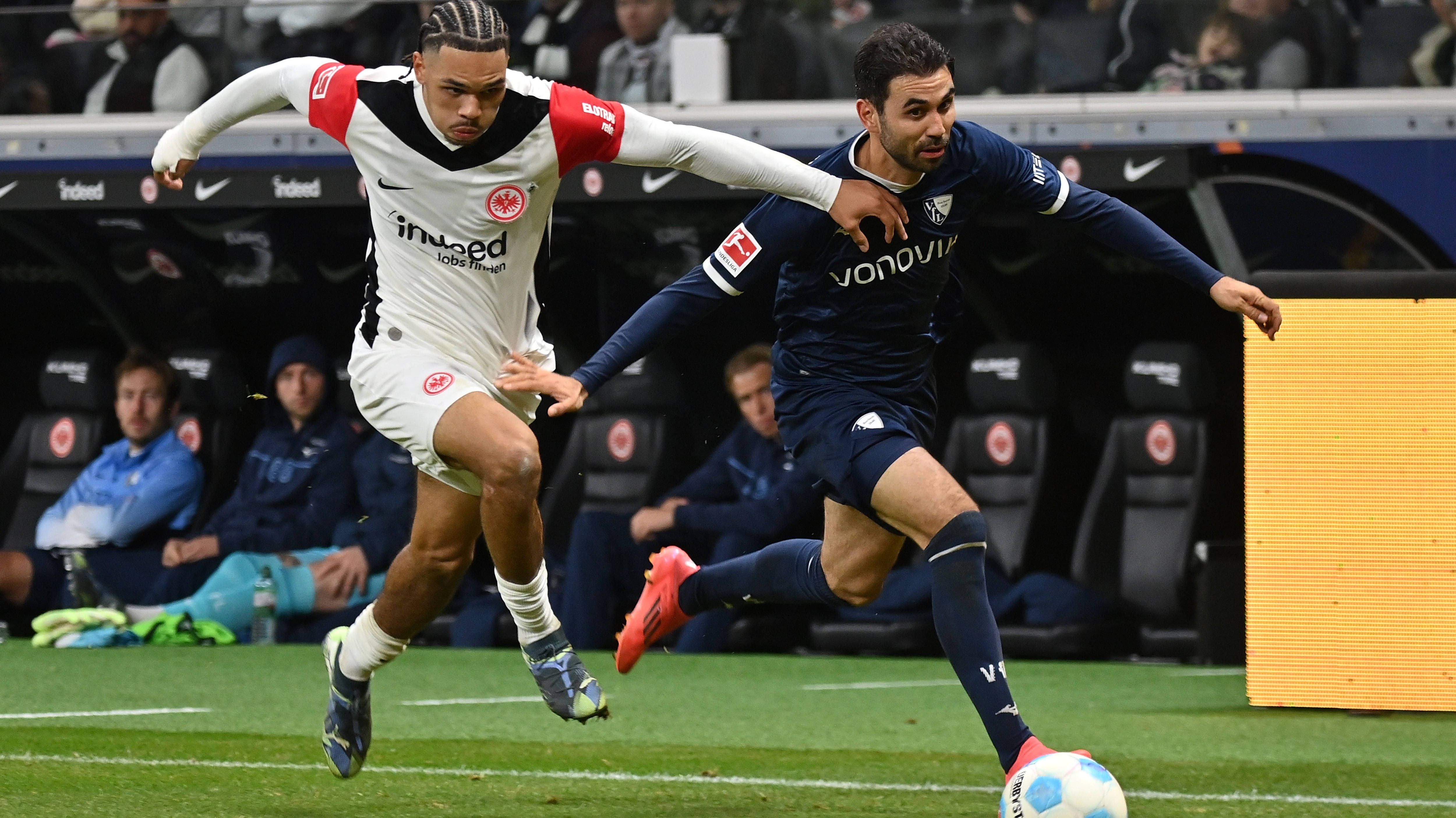 <strong>Die schnellsten Spieler der Bundesliga-Geschichte</strong><br>Gerrit Holtmann hat sich am 9. Spieltag der laufenden Bundesligasaison in die Geschichtsbücher eingetragen. Bei der 2:7-Niederlage bei Eintracht Frankfurt erreichte der Bochum-Profi einen Topspeed von 36,74 km/h, nie zuvor war ein Spieler im deutschen Oberhaus schneller gewesen. <strong><em>ran</em></strong> zeigt die Liste der schnellsten Bundesligaprofis (Anm.: keine Doppelnennungen).