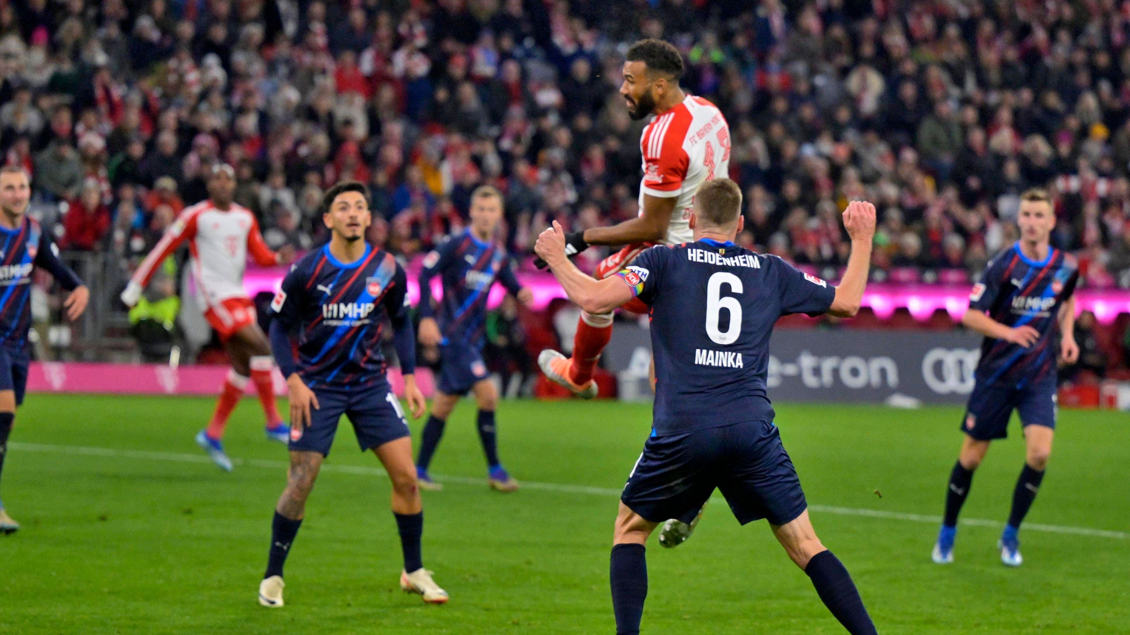 <strong>Eric Maxim Choupo-Moting</strong> <br>Der Deutsch-Kameruner kommt nach 61 Minuten für Müller. Verliert vor dem Gegenstoß zum 1:2 unnötig den Ball. Scheitert vor dem 3:2 an FCH-Keeper Müller, macht es kurz vor Schluss aber per Kopf besser und trifft zum 4:2 (85.) <strong>ran-Note: 2</strong>