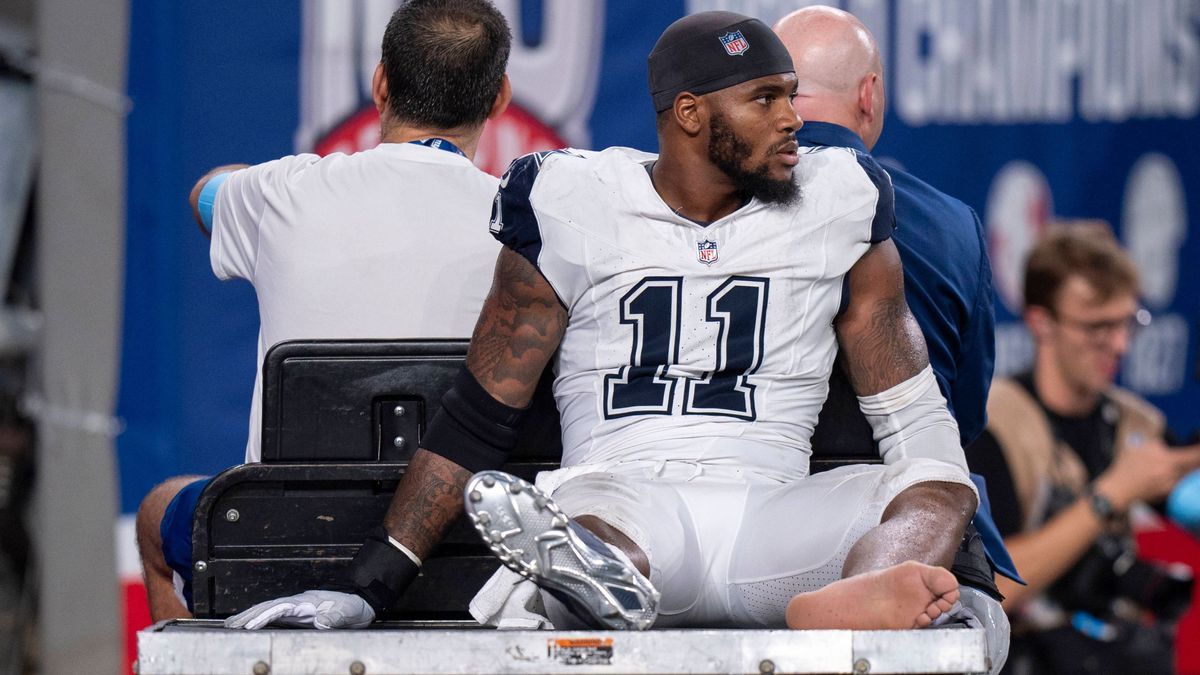 Dallas Cowboys linebacker Micah Parsons (11) looks on as he is carted off the field during the NFL, American Football Herren, USA football game against the New York Giants, Thursday, Sept. 26, 2024...