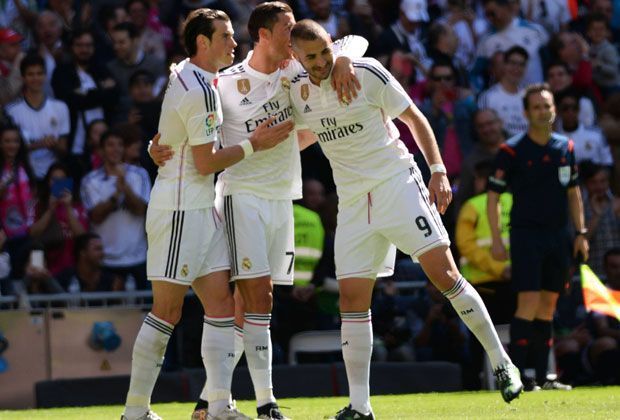
                <strong>BBC (Bale, Benzema, Cristiano)</strong><br>
                "BBC" ist eigentlich als eine britische Rundfunkanstalt bekannt. British Broadcasting Corporation steht neuerdings jedoch auch für das Trio Infernale von Real Madrid. Dabei wird beim Kürzel "C" der Vorname von Ronaldo, Cristiano, genutzt.
              