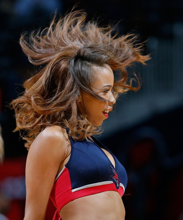 
                <strong>Heiße Einblicke - die Cheerleader der NBA</strong><br>
                Shake it - bei dieser Tänzerin der Atlanta Hawks werden die Gegenspieler garantiert abgelenkt
              