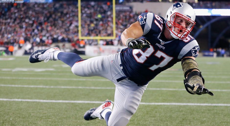 
                <strong>Tight End: Rob Gronkowski (New England Patriots)</strong><br>
                Tight End: Rob Gronkowski (New England Patriots)
              