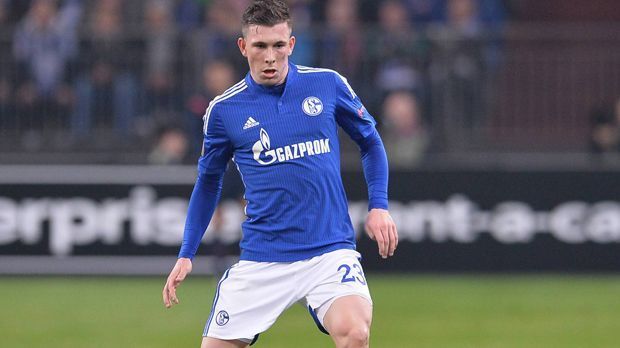 
                <strong>Defensiver Mittelfeldspieler: Pierre-Emile Hojbjerg</strong><br>
                Defensiver Mittelfeldspieler: Pierre-Emile Hojbjerg. Der Däne erwischte in der "goldenen Stadt" wahrlich nicht seinen besten Tag. Sollte aus dem Mittelfeld heraus immer wieder auch die Offensive der Schalker mit ankurbeln, brachte allerdings kaum einen Pass zum Mitspieler. Wirkte teilweise wie ein Fremdkörper im Schalker Spiel. Hat noch sehr viel Luft nach oben. ran-Note: 4
              