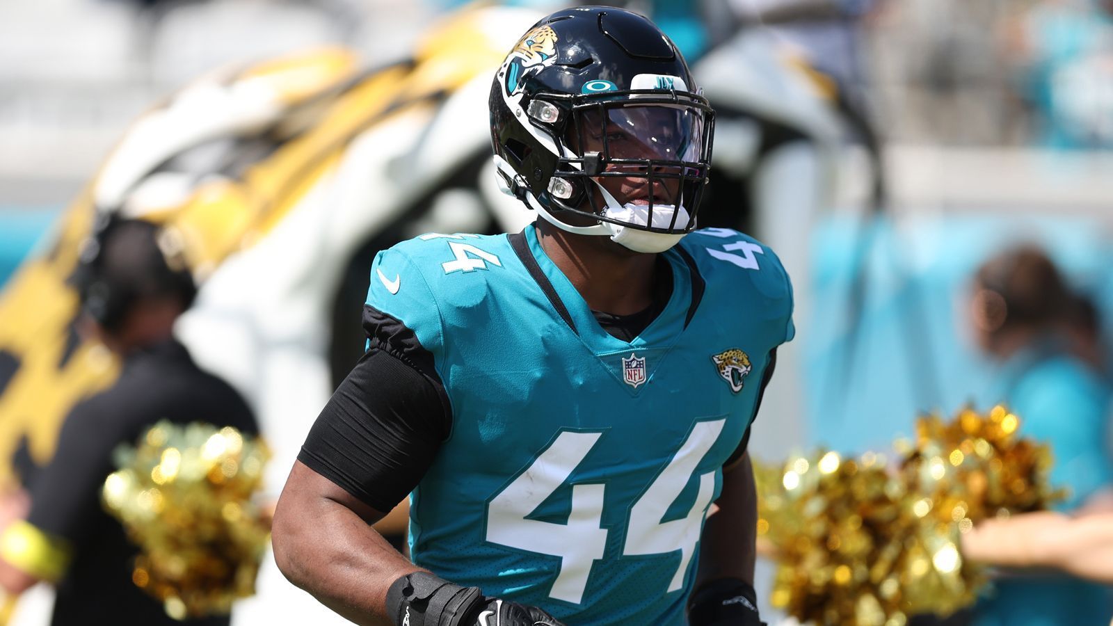 
                <strong>Platz 5: Travon Walker</strong><br>
                Team: Jacksonville JaguarsPosition: Defensive EndDraft: 1. Stellebesondere Statistik: 18 Tackles, 1 Interception, 1 Sack, 2 Defended PassesDer personifizierte Druck. Im Pass Rush wie gegen den Lauf eine Waffe. Läuft Walker an, ist er nicht zu stoppen. Jedoch wirkt es ab und an noch so, als wenn die Jaguars noch nicht perfekt rausgefunden haben ihn zu nutzen. Sollte das eintreten, wird der First-Overall-Pick noch einen signifikanten Boost in seinen Statistiken erleben.
              