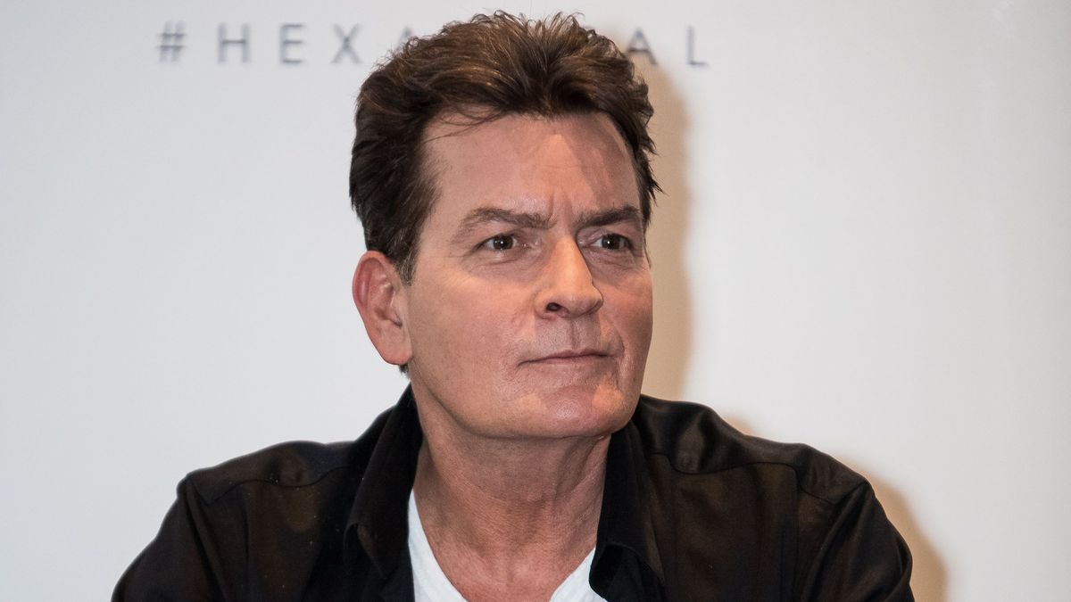 Charlie Sheen bei der Pressekonferenz von "Lelo Hex" im Jahr 2016