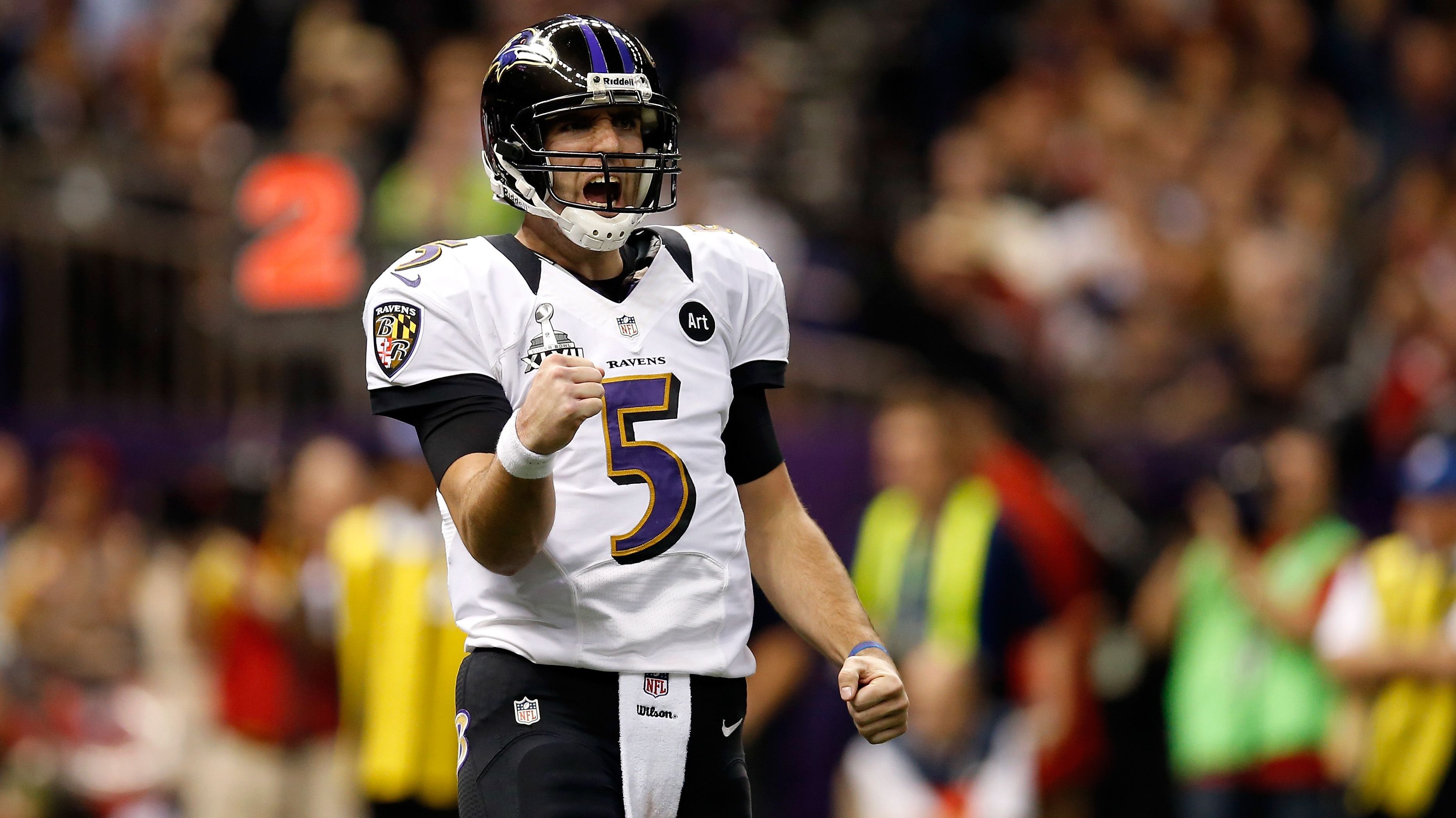 <strong>Performance</strong><br>Flacco (Foto) schnappte sich 2013 mit den Ravens seinen bislang einzigen Ring und wurde auch Super Bowl MVP. Ryan verpasste selbigen vier Jahre später beim 28:34 gegen die New England Patriots nach 28:3-Führung denkbar knapp, wurde in der Saison 2016 aber Offensive Player of the Year und MVP.