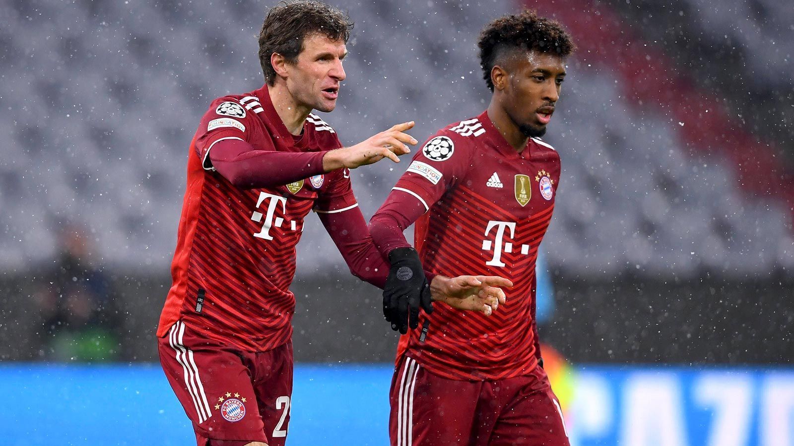 
                <strong>Top: FC Bayern München</strong><br>
                Auch der FC Bayern hat sich ohne Niederlage für das Achtelfinale qualifiziert. 23:3 Tore sprechen eine deutliche Sprache! Der deutsche Rekordmeister dominierte die Gruppe E und setzte sich mit zehn Punkten Vorsprung vor Benfica Lissabon auf Platz zwei durch. Nach diesen Leistungen gehören die Münchner auch in dieser CL-Saison wieder zum engsten Favoritenkreis.
              