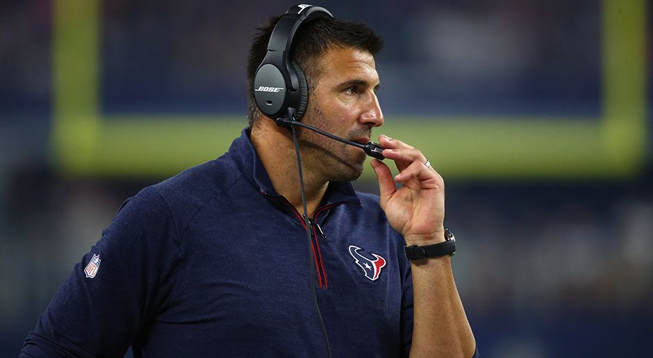 
                <strong>Mike Vrabel - Defensive Coordinator (Houston Texans)</strong><br>
                Mike Vrabel hat nicht nur 14 NFL-Saisons als Spieler erlebt, sondern arbeitete sich kontinuierlich als Trainer nach oben. Der dreifache Super-Bowl-Sieger ist aktuell als Defensive Coordinator der Texans im Einsatz und zeigte dort bereits, dass er seine Spieler zu einer starken Einheit formen kann.
              