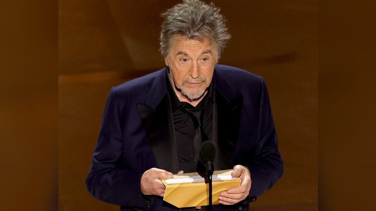 Al Pacino erklärte "Oppenheimer" auf denkbar unspektakulärste Weise zum großen Gewinner des Abends.