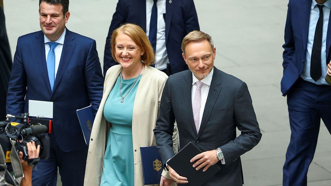 Lindner und Paus: Nach der Einigung bei der Kindergrundsicherung und der deutlichen Anhebung des Bürgergelds schließt die FDP weitere große Sozialreformen aus.