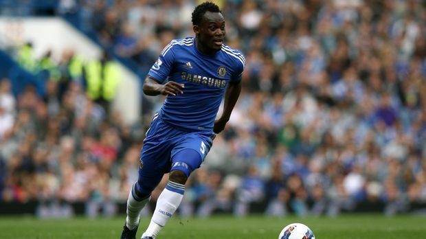 
                <strong>Platz 4 - Michael Essien</strong><br>
                Wechsel von: Olympique Lyon zum FC ChelseaZeitpunkt des Wechsels: Juli 2005Ablösesumme: 45 Millionen Euro"Transfer Price Index"-Summe: 147 Millionen Euro
              