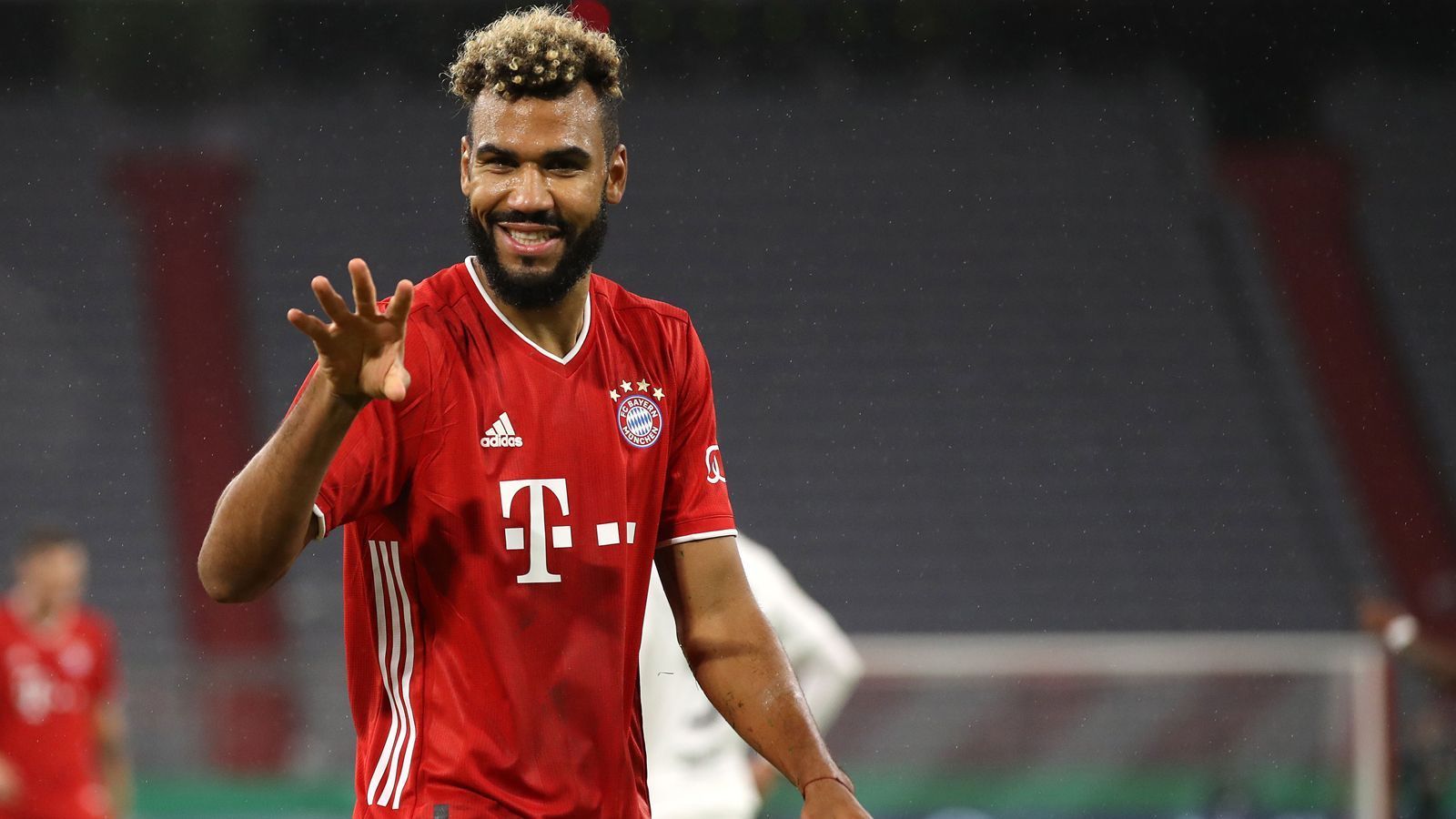 
                <strong>Eric Maxim Choupo-Moting</strong><br>
                In der 68. Minute für Lewandowski eingewechselt. Fügt sich nahtlos ein. ran-Note: 3
              