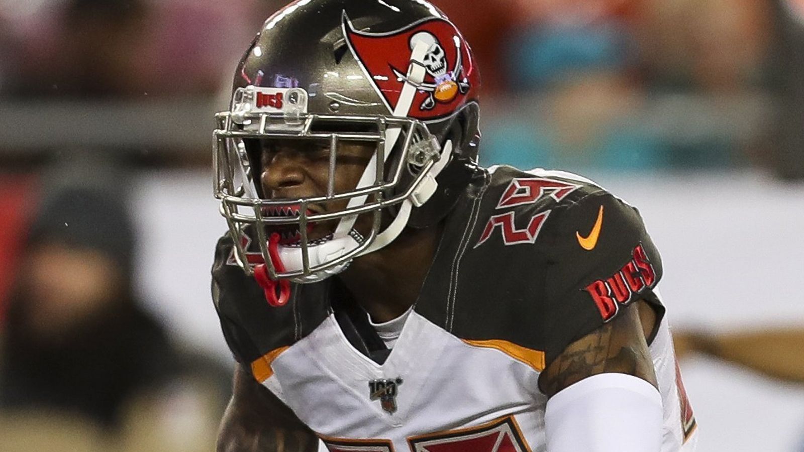 
                <strong>9. Ryan Smith (Tampa Bay Buccaneers)</strong><br>
                Der Cornerback der Tampa Bay Buccaneers verstieß gegen die Dopingrichtlinien der NFL, wurde für vier Spiele gesperrt und musste daher auf 511.303 Dollar verzichten.
              