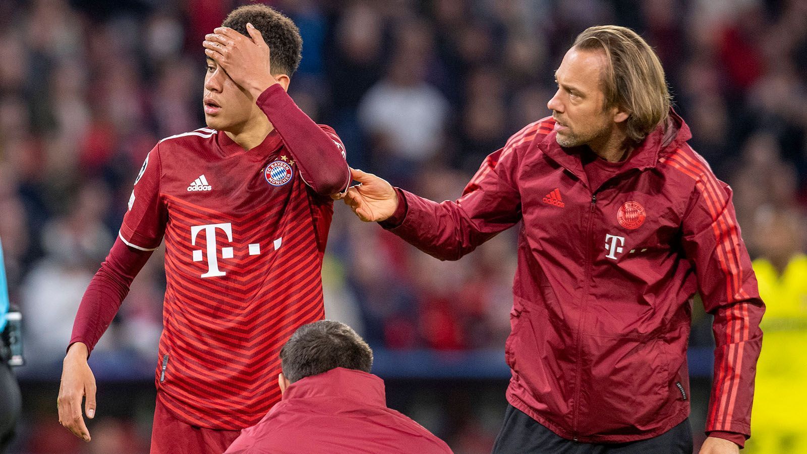 
                <strong>Bayern-Aus gegen Villarreal: Die internationalen Pressestimmen</strong><br>
                Der FC Bayern scheidet nach einem 1:1-Remis im Viertelfinal-Rückspiel gegen Villarreal aus der Champions League aus. Die internationale Presse feiert die Spanier und geht mit dem Rekordmeister hart ins Gericht. ran fasst die Pressestimmen zusammen. 
              