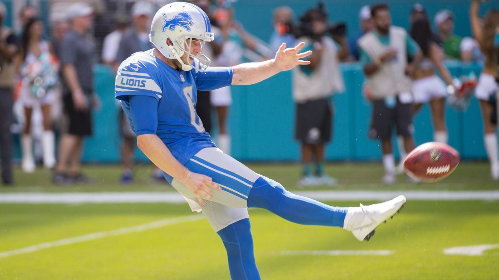 
                <strong>Platz 12: Sam Martin (Detroit Lions)</strong><br>
                Jahresverdienst: 1.800.000 DollarGesamtwert des aktuellen Vertrages: 13.600.276 DollarBisheriger Karriere-Verdienst: 11.922.905 Dollar
              