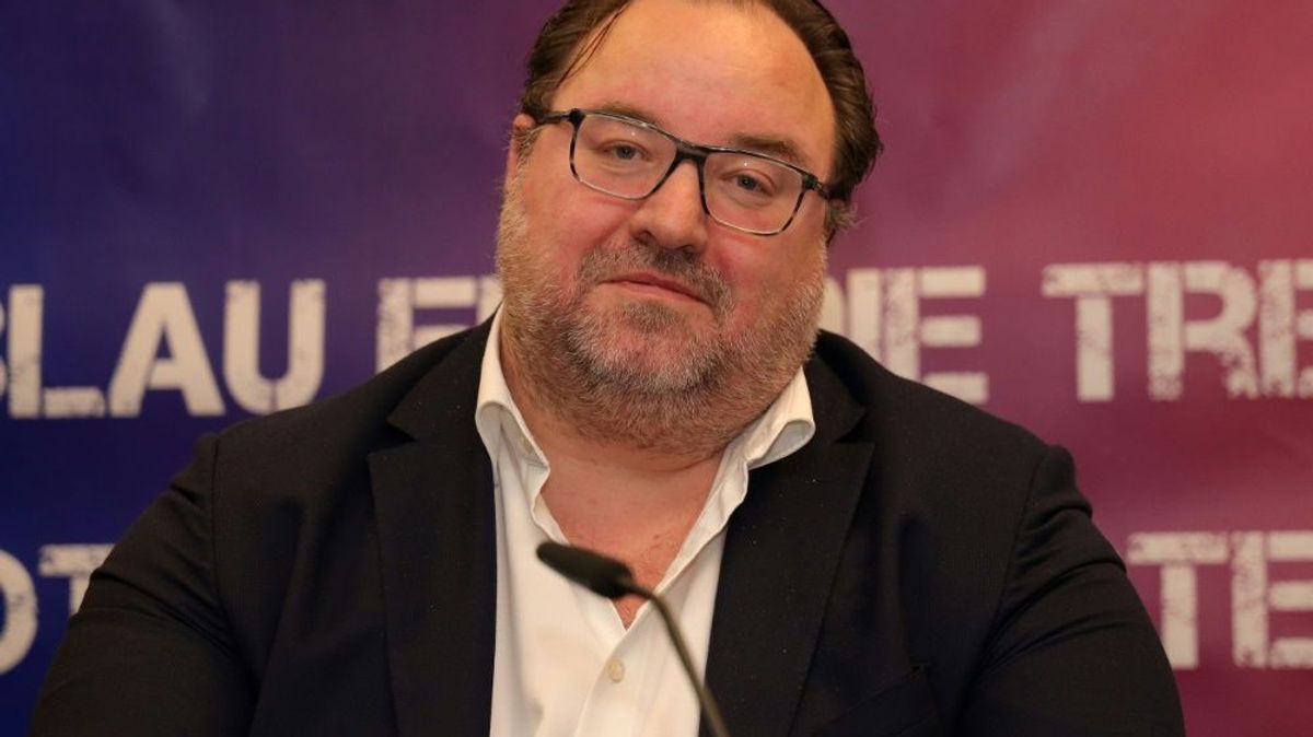 Die Pinguine lehnen Angebot von Michail Ponomarew ab