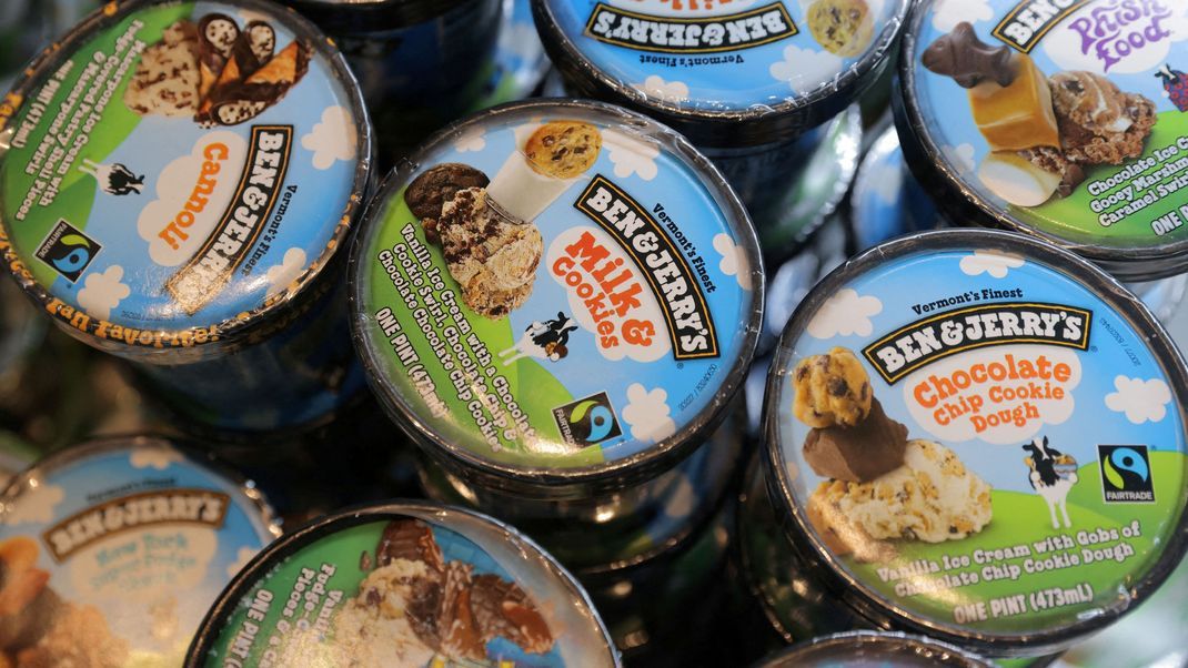 Konsumgüterhersteller Unilever auf Sparkurs: Der Konzern will sich von Eiscreme-Marken wie Magnum und Ben &amp; Jerry's trennen sowie Tausende Jobs streichen.