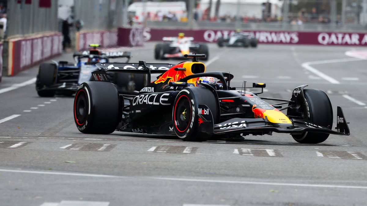 F1 - AZERBAIJAN GRAND PRIX 2025 01 VERSTAPPEN Max (nld), Red Bull Racing RB21, action during the 2025 Formula 1 Qatar Airways Azerbaijan Grand Prix, 17th round of the 2025 FIA Formula One World Cha...