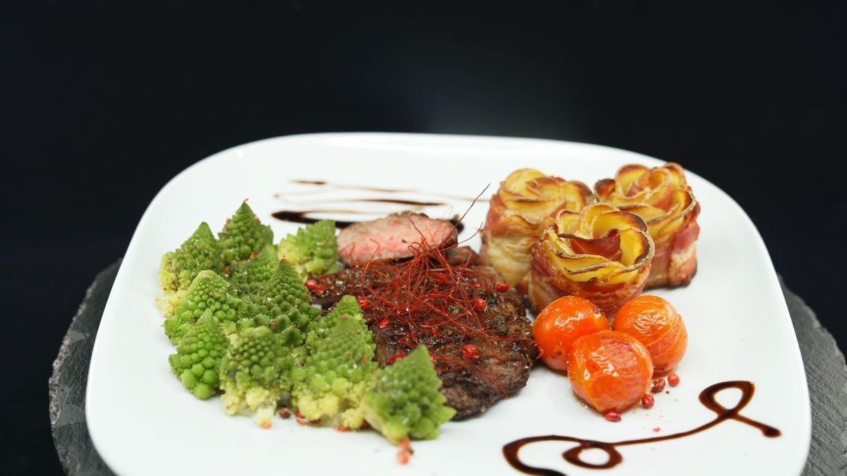 Km Kw 51 Steak Mit Kartoffel Rosen Und Romanesco Tannenwald