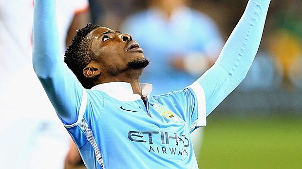 
                <strong>Kelechi Iheanacho: Die große Nachwuchshoffnung von Manchester City</strong><br>
                Und es kam noch besser: In der 50. Minute bringt der beidfüßige, trickreiche und spielfreudige Stürmer City sogar zwischenzeitlich mit 2:1 in Führung. Trainer Manuel Pellegrini hält große Stücke auf seinen Youngster: "Er ist ein großer Talent und wir hoffen, dass er in Zukunft ein wichtiger Spieler für uns werden wird." 
              