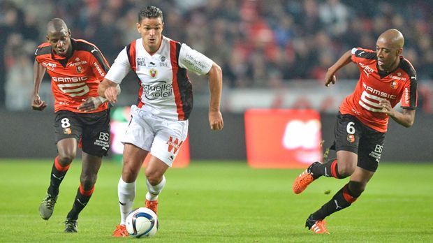 
                <strong>Hatem Ben Arfa (OGC Nizza)</strong><br>
                Hatem Ben Arfa (OGC Nizza): Das ehemalige Supertalent Hatem Ben Arfa findet in seiner Heimat Frankreich zu alter Stärke zurück. Der Ex-Spieler von Newcastle United erzielt für seinen neuen Klub Nizza sieben Tore in elf Spielen.
              