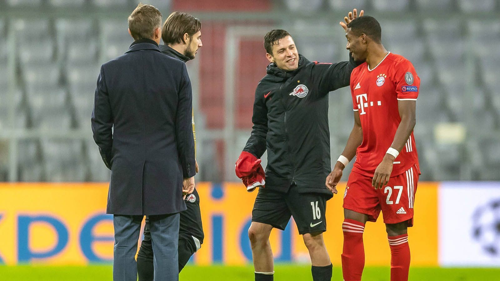 
                <strong>Offensive </strong><br>
                Immer wieder wird Alaba für seine Offensivqualitäten gelobt. Jahrelang bildete er mit Franck Ribery ein gefürchtetes Duo auf dem linken Flügel. Und als Innenverteidiger? Im Vergleich zur Vorsaison ist sein Wert bei den Pässen, die zu einem Torschuss führen von 0,7 auf 0,6 pro Partie gesunken. Auffällig ist allerdings, dass ihm 0,5 Mal pro Partie der Ball von einem Gegenspieler abgenommen wird, ohne, dass er versucht diesen auszuspielen. Im Vorjahr lag dieser Wert noch bei 0,1. 
              